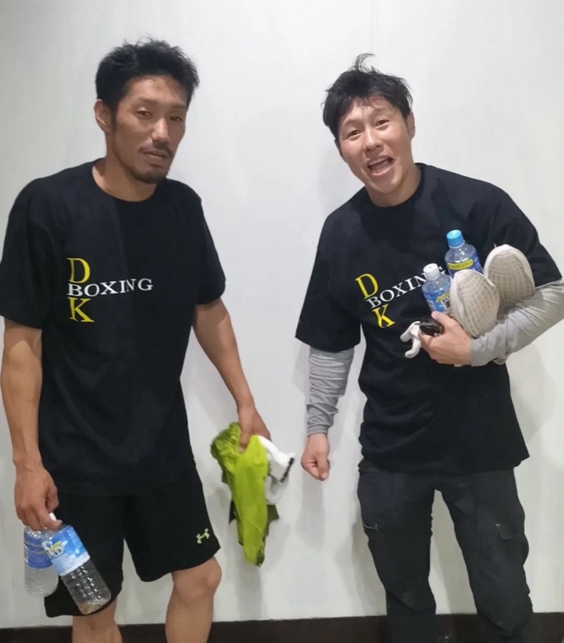 仕事帰りに立ち寄る男性会員お二人
